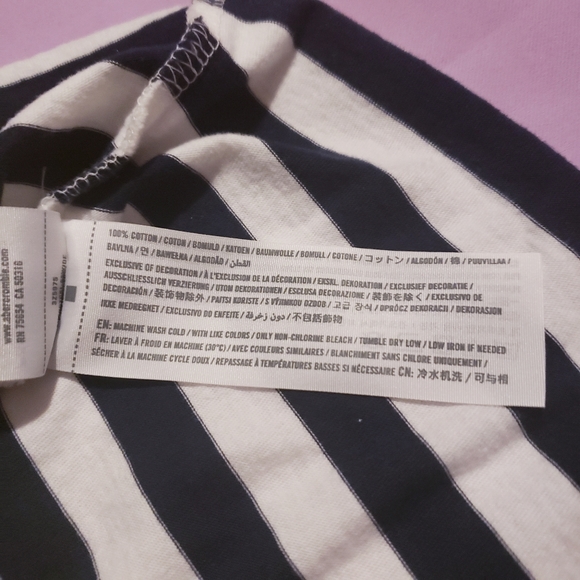 Lace-Up Top - Picture 4 of 5